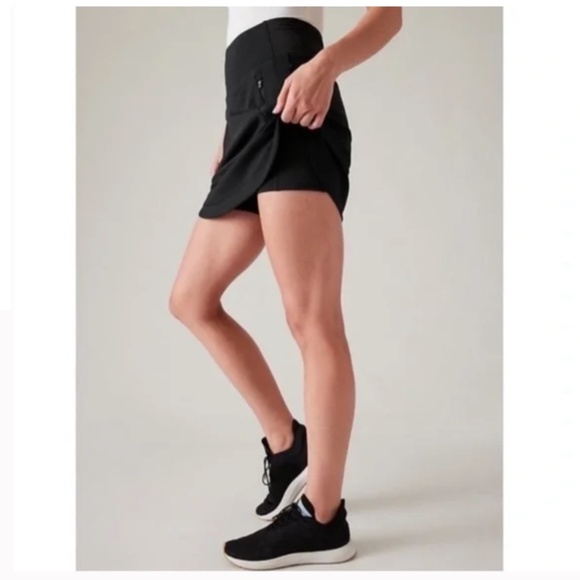 ATHLETA Fairway Skort 16” Size Large Black High Rise - Picture 4 of 15